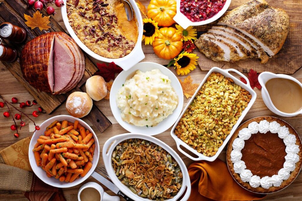 sides-on-thanksgiving-table