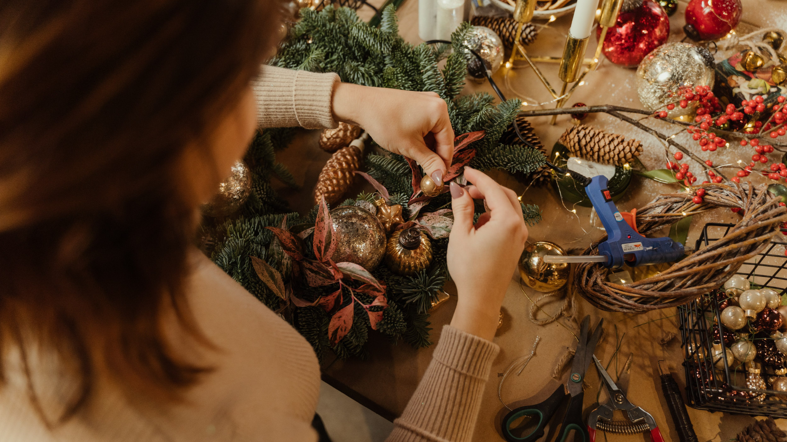 10 Easy DIY Holiday Gifts That Anyone Can Make